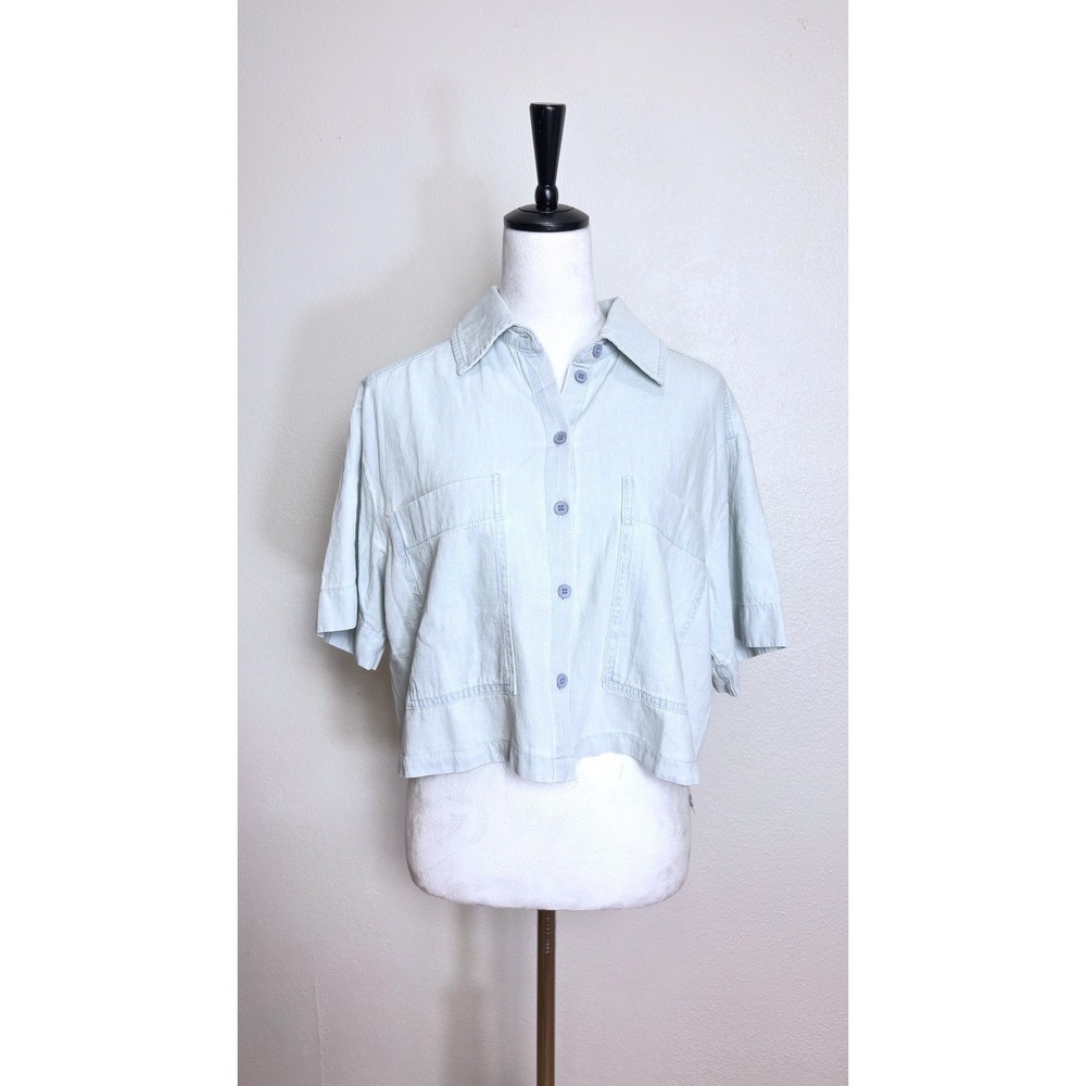 Sage The Label Light Wash Denim Wide Boxy Fit Cropped Button Up Shirt Size Small